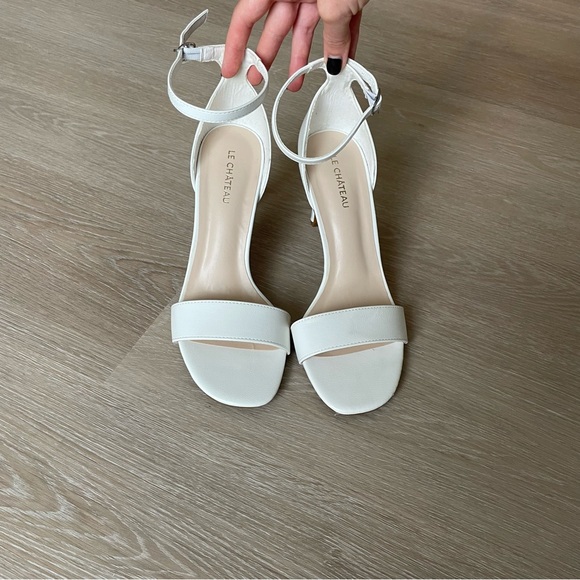 Le Chateau heels - Picture 2 of 3